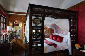 Chakrabongse Villas & Residences 4